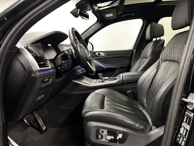 BMW X5 view 4