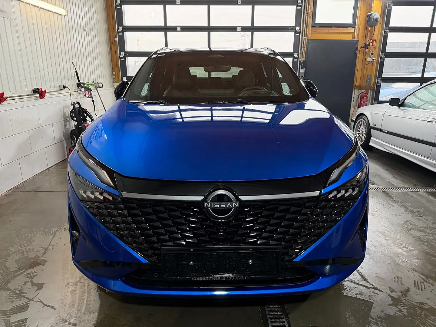 Nissan Qashqai 1,3 DIG-T MHEV 4x4 Tekna+ Xtronic Bleu - 2