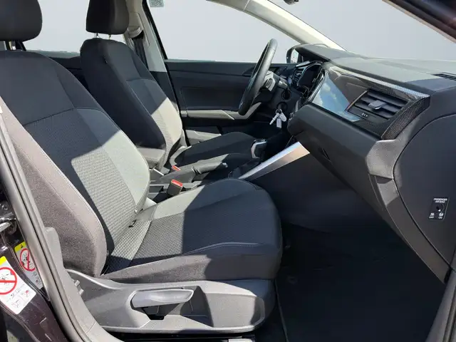 Volkswagen Polo view 10