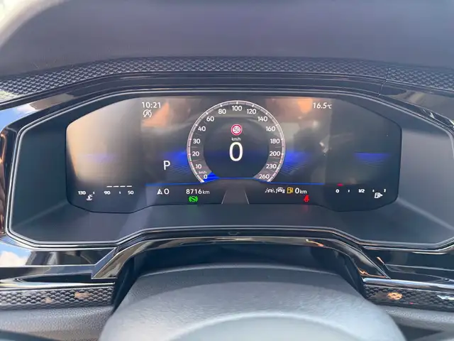 Volkswagen Polo view 12