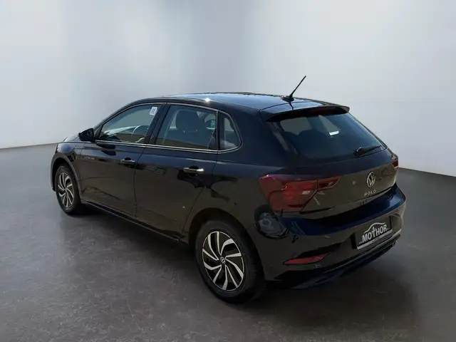 Volkswagen Polo view 4