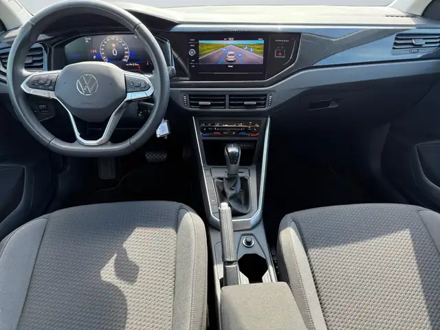 Volkswagen Polo view 8
