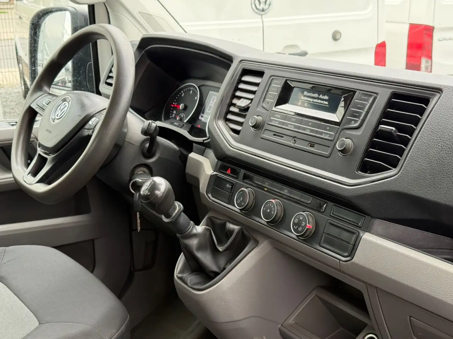 Volkswagen Crafter CRAFTER DoKa PRITSCHE KLIMA AHK TEMPOMAT 7SITZER Weiß - 2