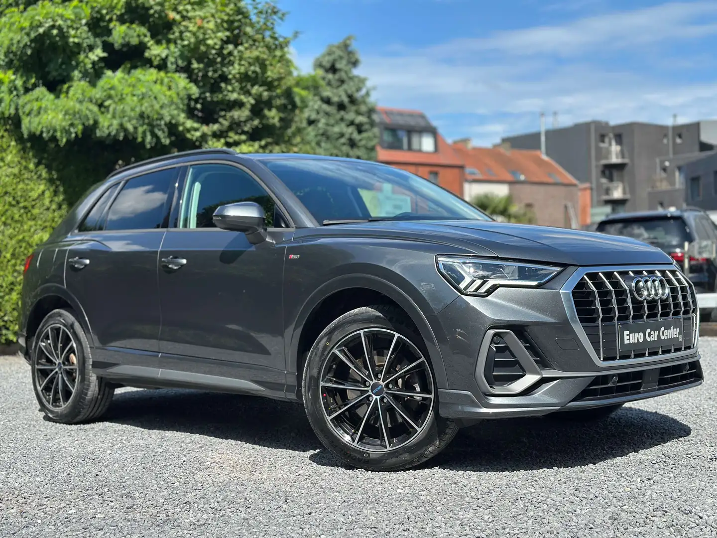 Audi Q3 45TFSi e E-Tron PHEV S-Line Aut. Gris - 2