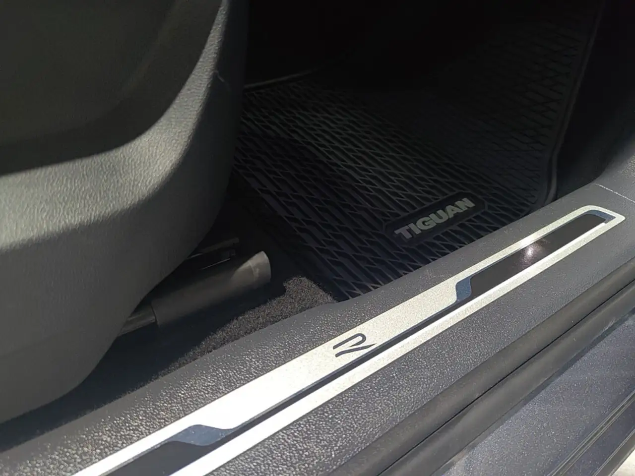 Volkswagen Tiguan снимка Volkswagen Tiguan