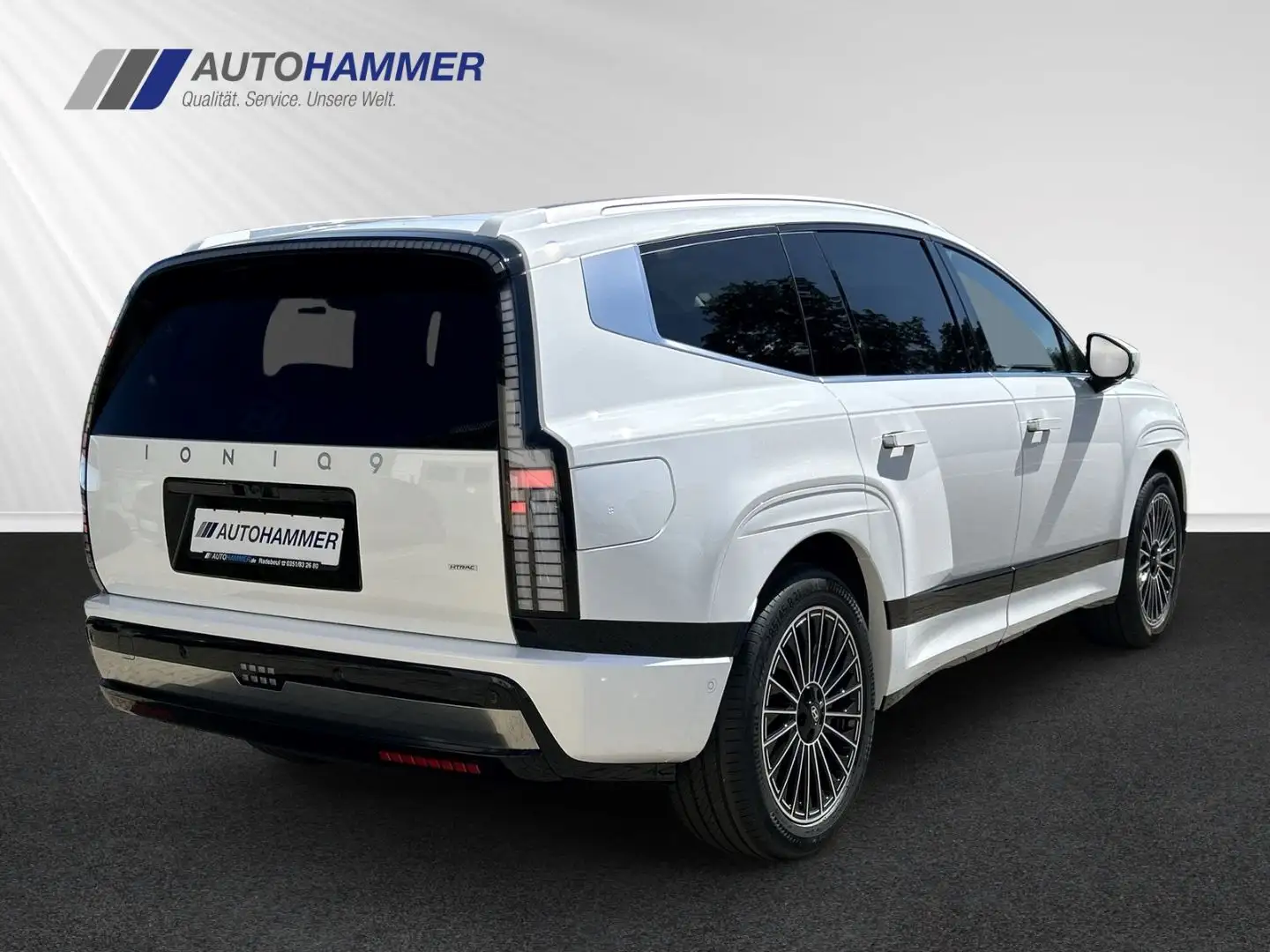 Hyundai IONIQ 9 EV 110kWh 4WD UNIQ Nappa  6-S Relax elSD Weiß - 2
