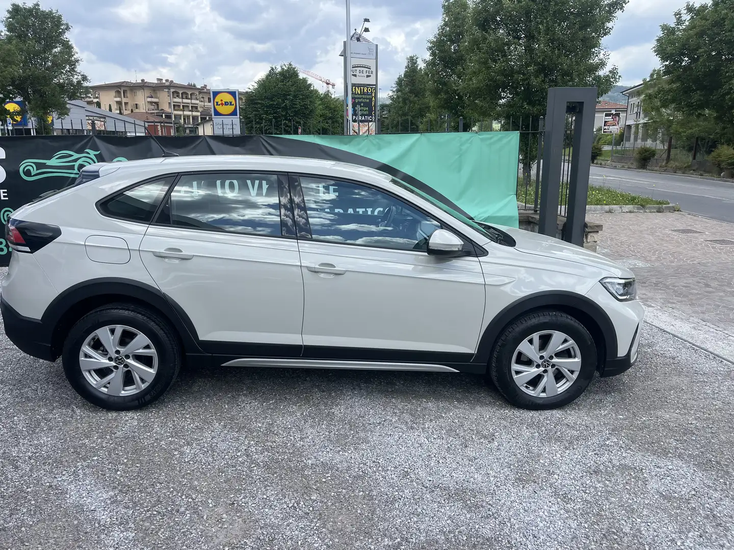 Volkswagen Taigo Taigo 1.0 tsi Life 110cv dsg Beige - 1