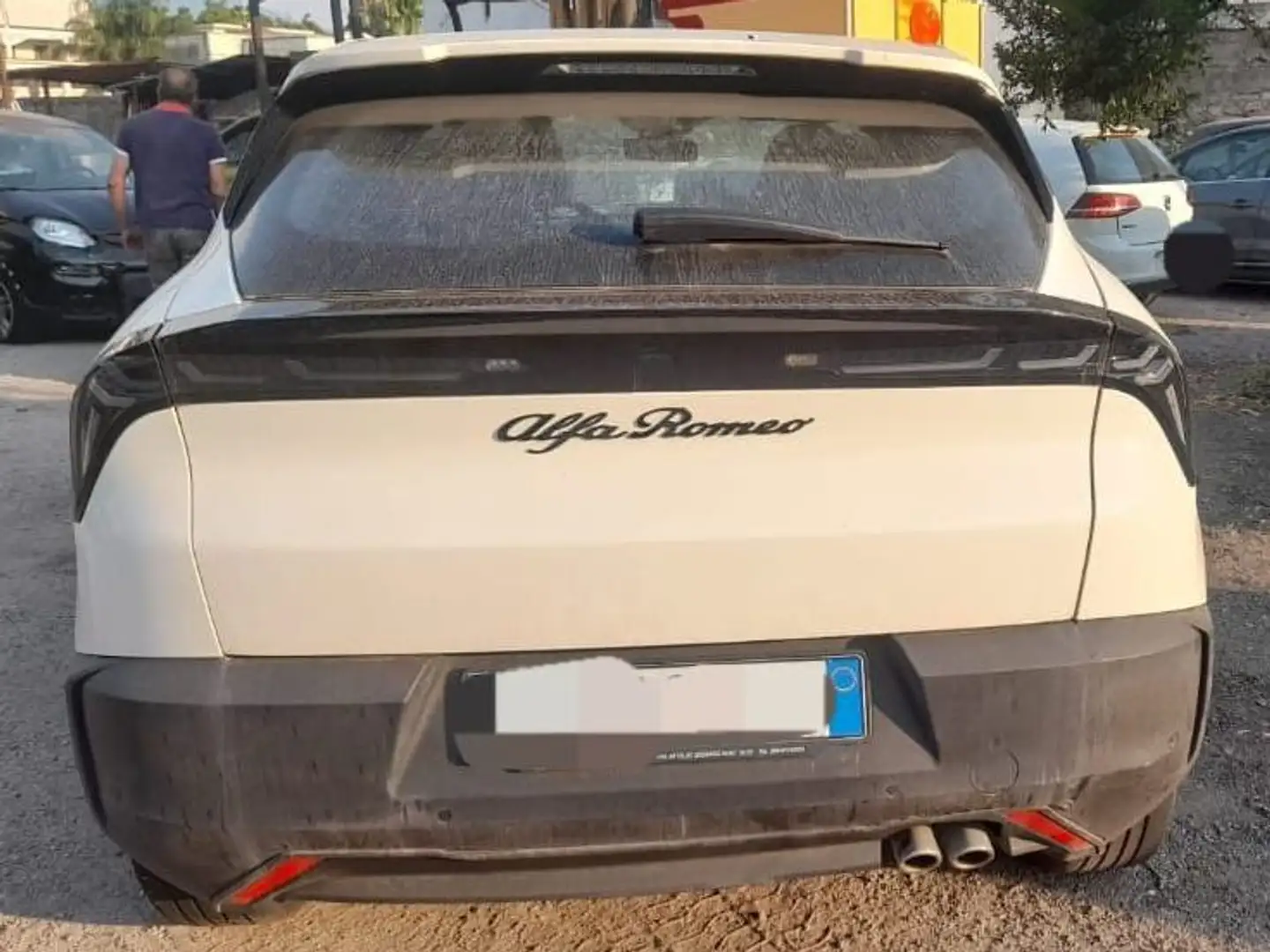 Alfa Romeo Junior Junior 1.2 ibrida Speciale 145cv edct6 Blanc - 2