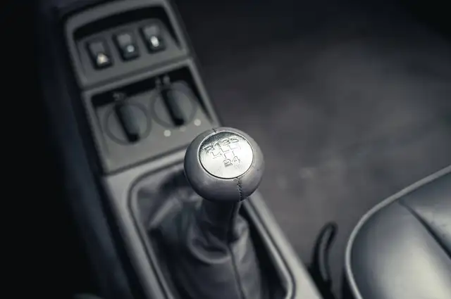 Porsche 911 view 10