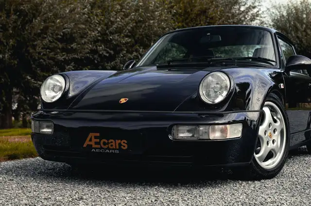 Porsche 911 view 22