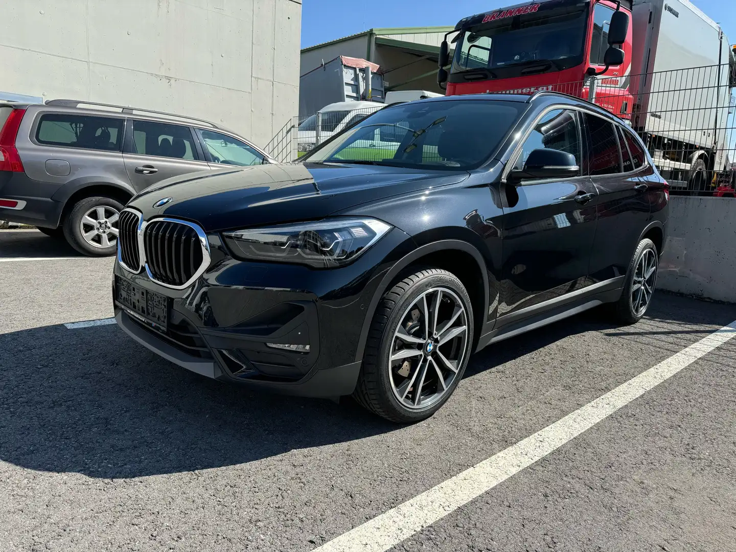 BMW X1 xDrive18d Aut. Negro - 1