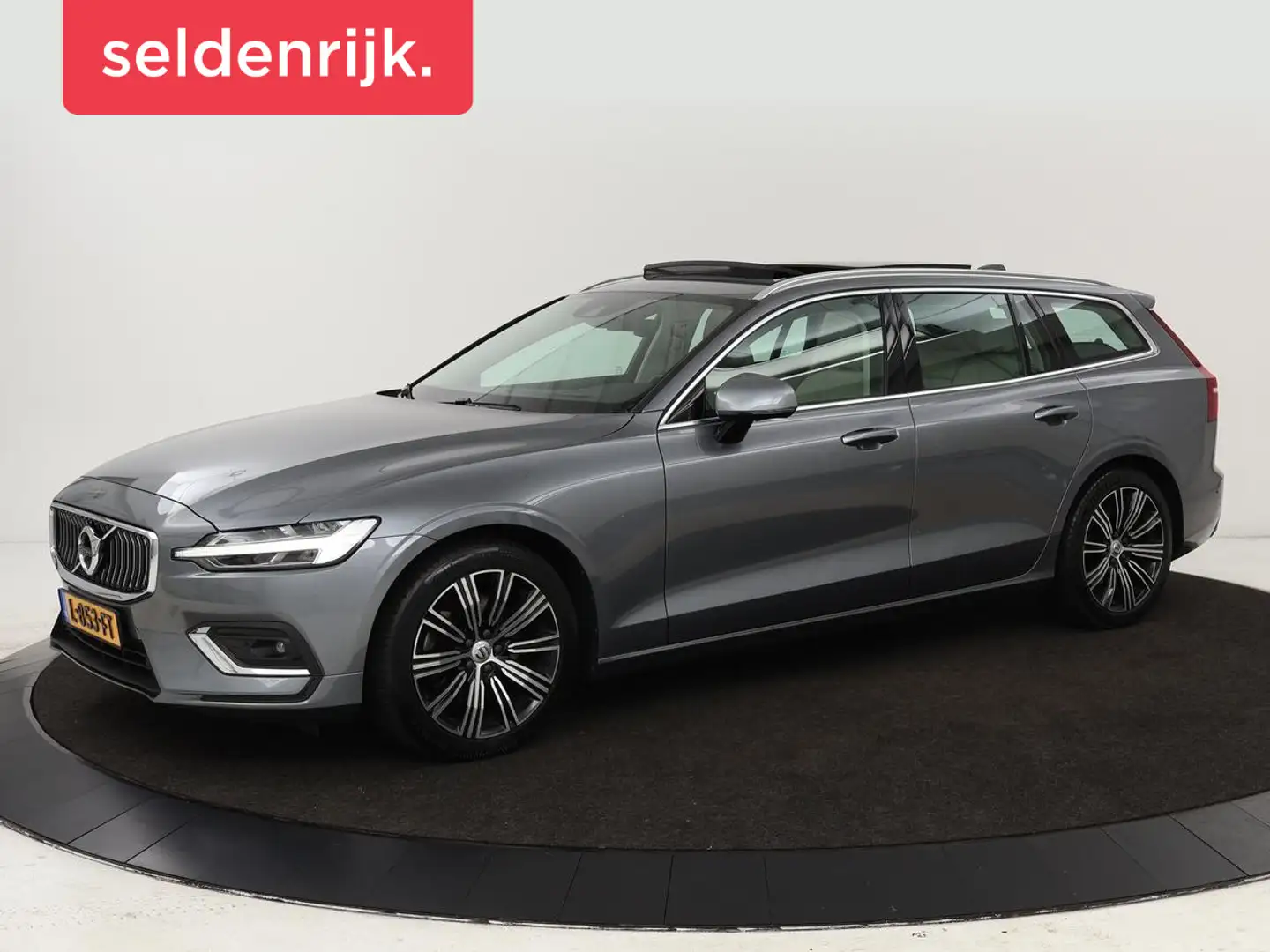 Volvo V60 2.0 B4 Inscription | Panoramadak | Trekhaak | Lede Grijs - 1