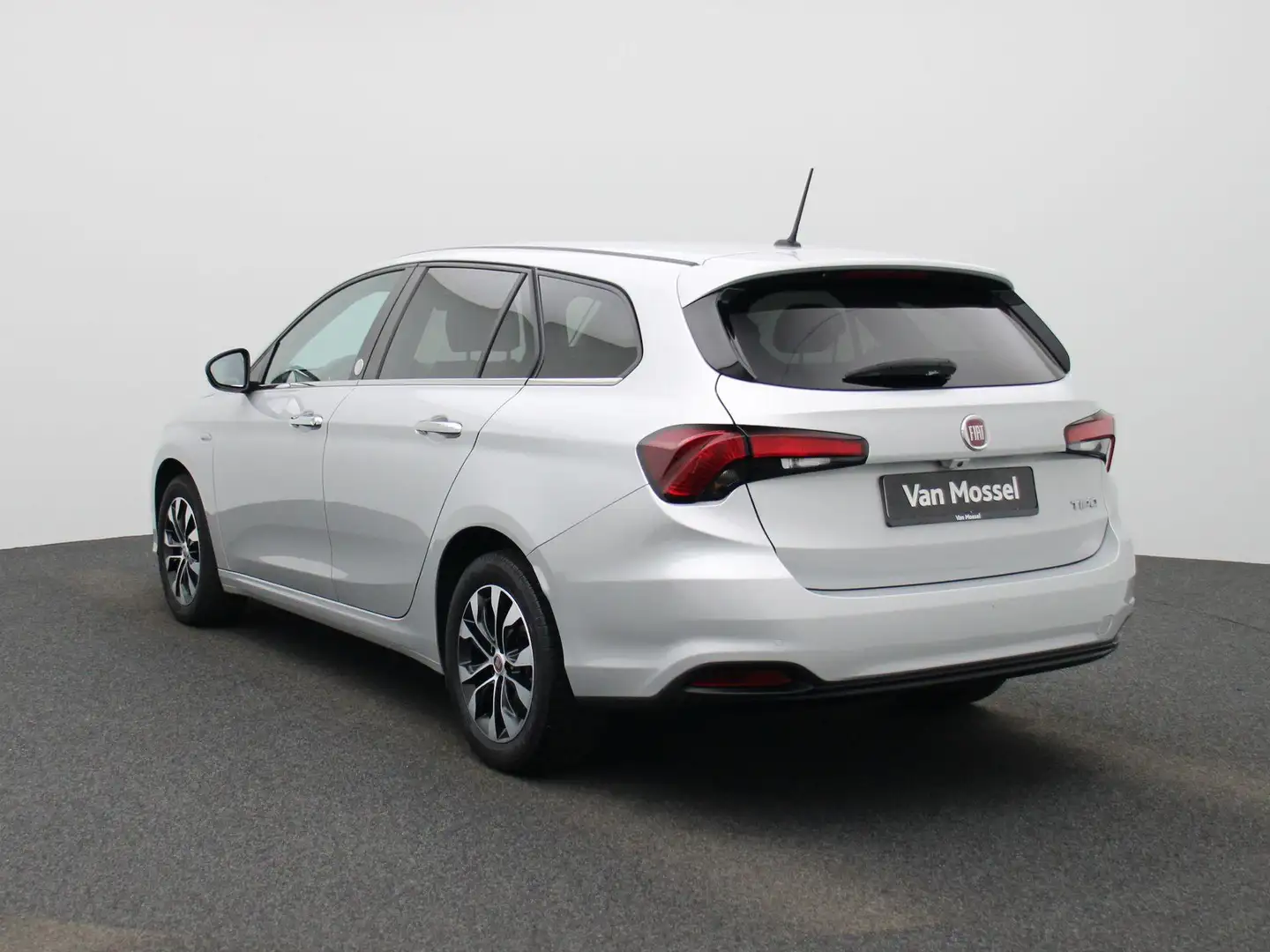 Fiat Tipo SW 1.4 95ch/pk Mirror Business Gris - 2