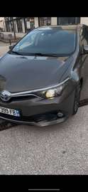 Auris Hybride 136h Dynamic
