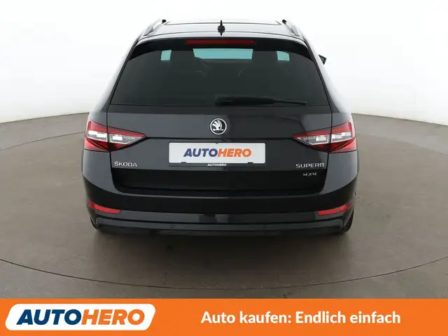 Skoda Superb view 5