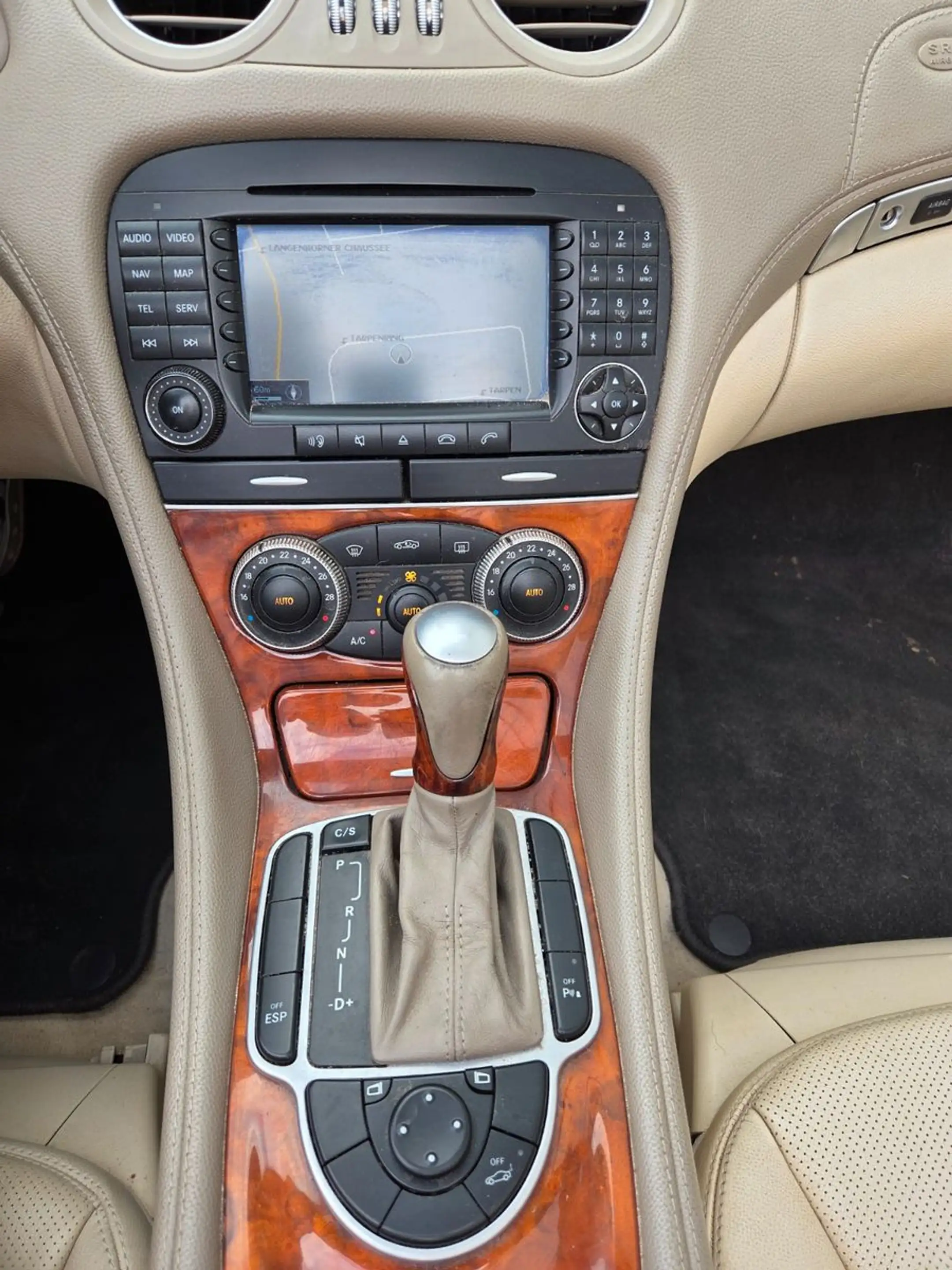 Mercedes-Benz SL 350 Scheckheft! — photo 8