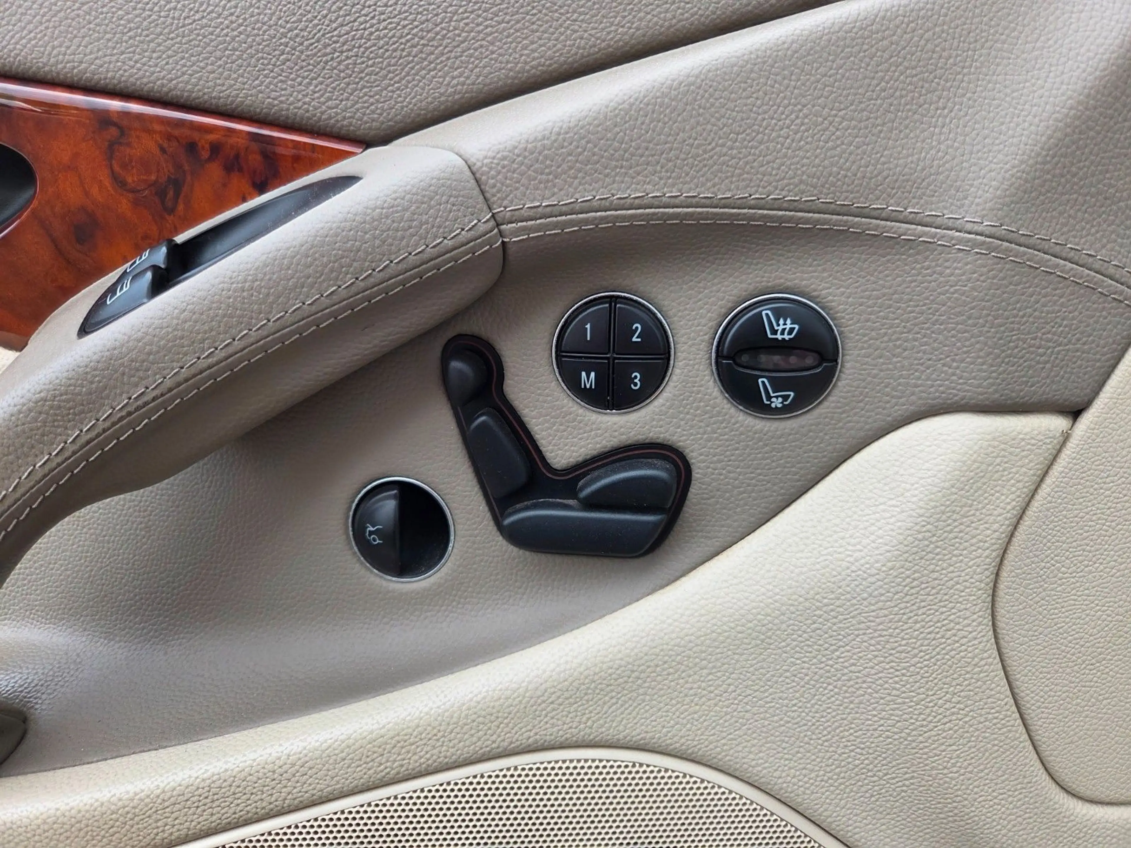 Mercedes-Benz SL 350 Scheckheft! — photo 5
