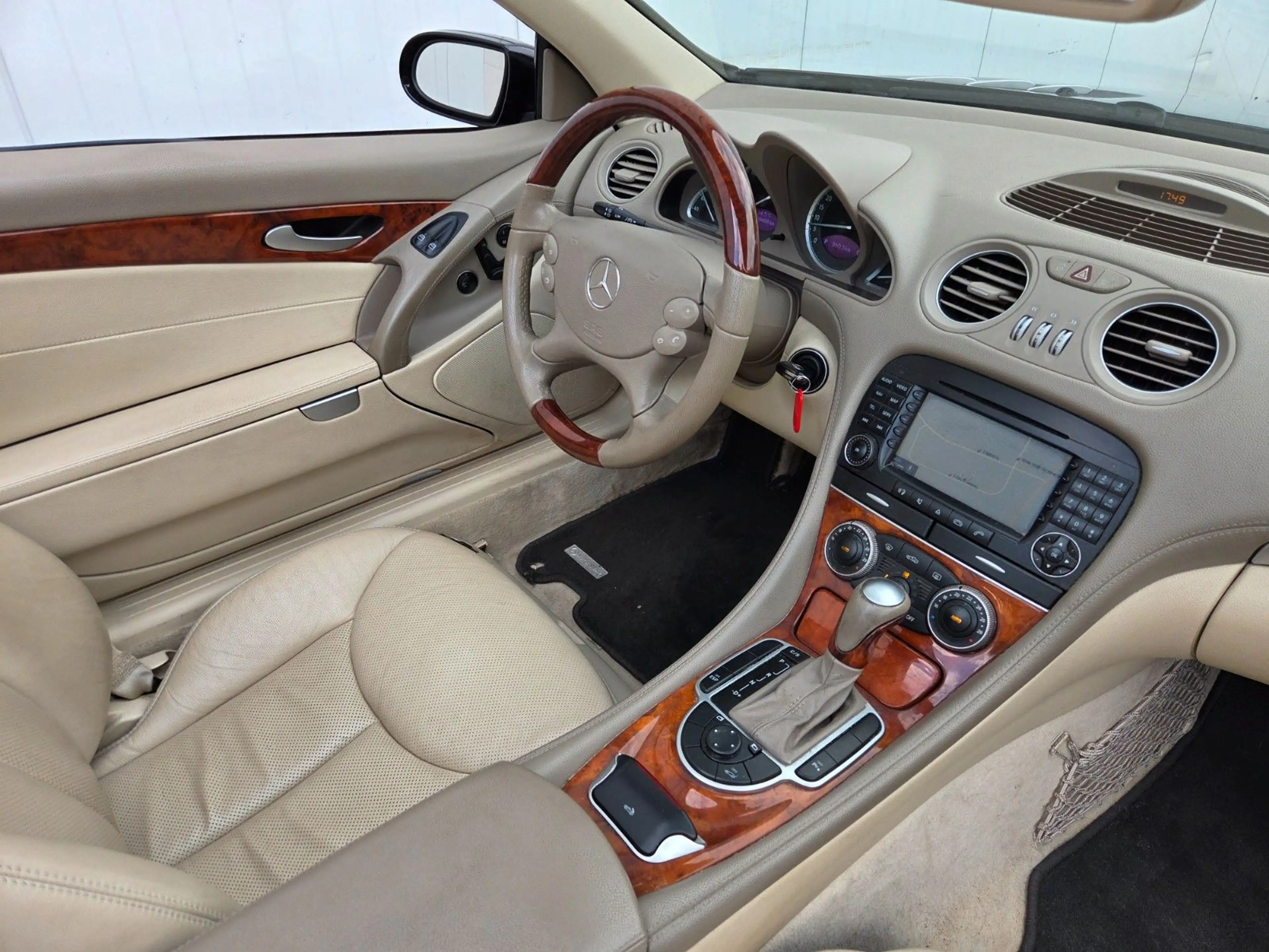 Mercedes-Benz SL 350 Scheckheft! — photo 12