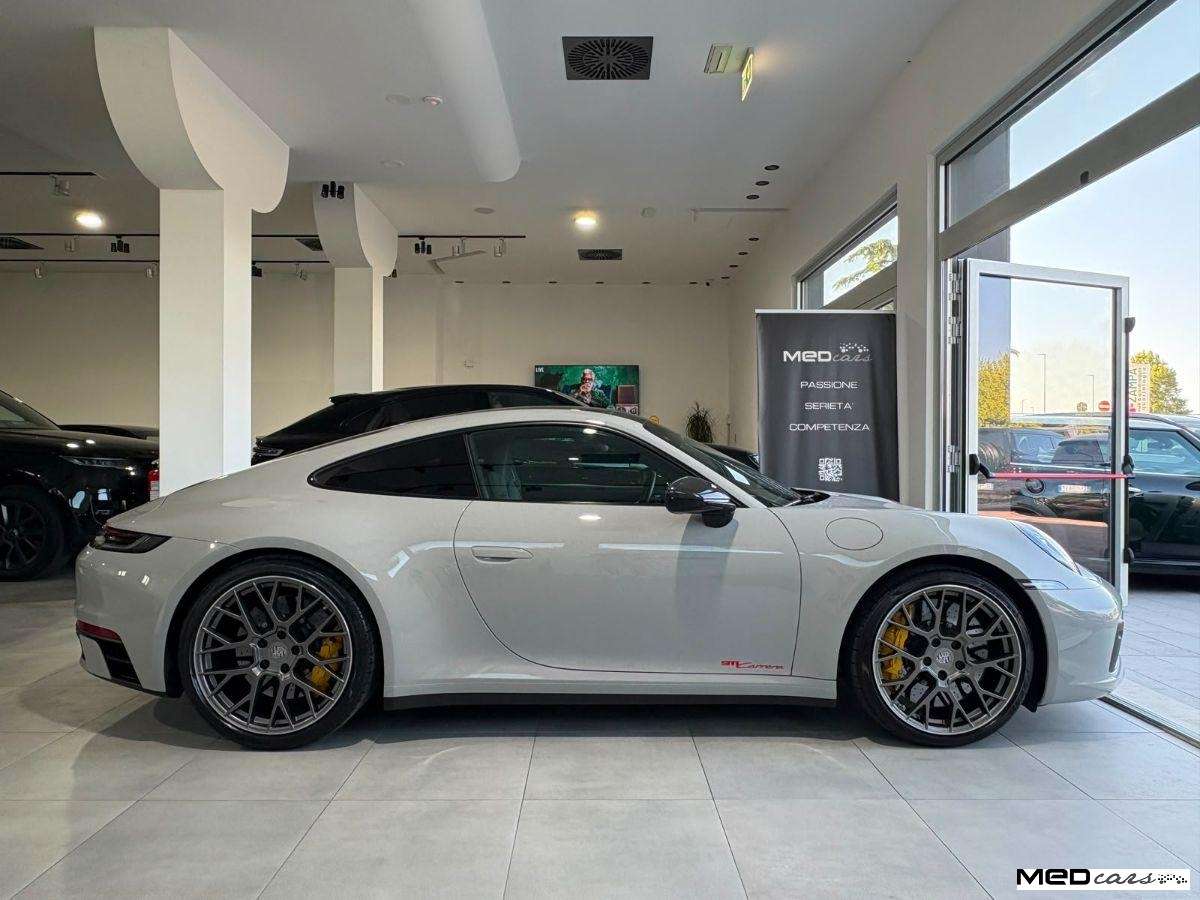 Porsche 992