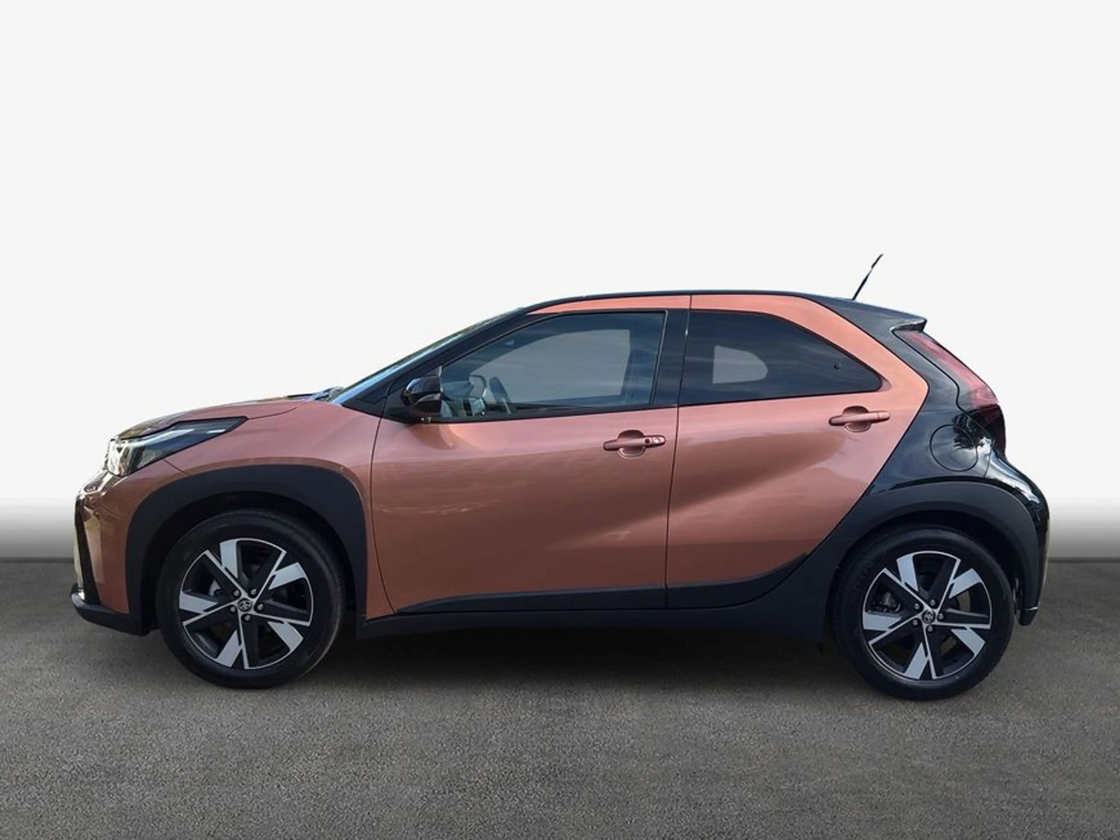 Toyota Aygo X X 1,5 Hybrid Teamplayer Technik-Paket PDC — photo 4