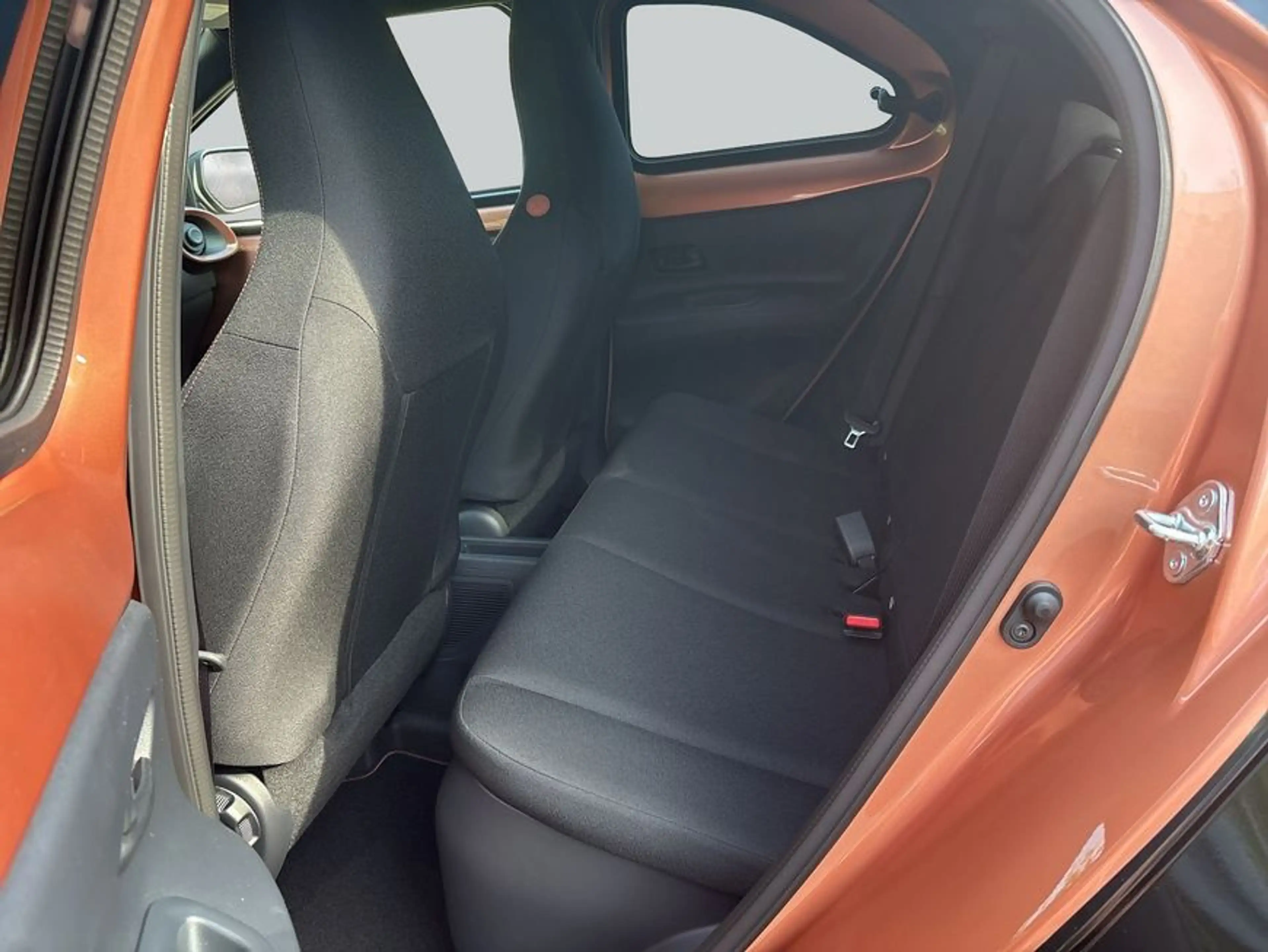Toyota Aygo X X 1,5 Hybrid Teamplayer Technik-Paket PDC — photo 11
