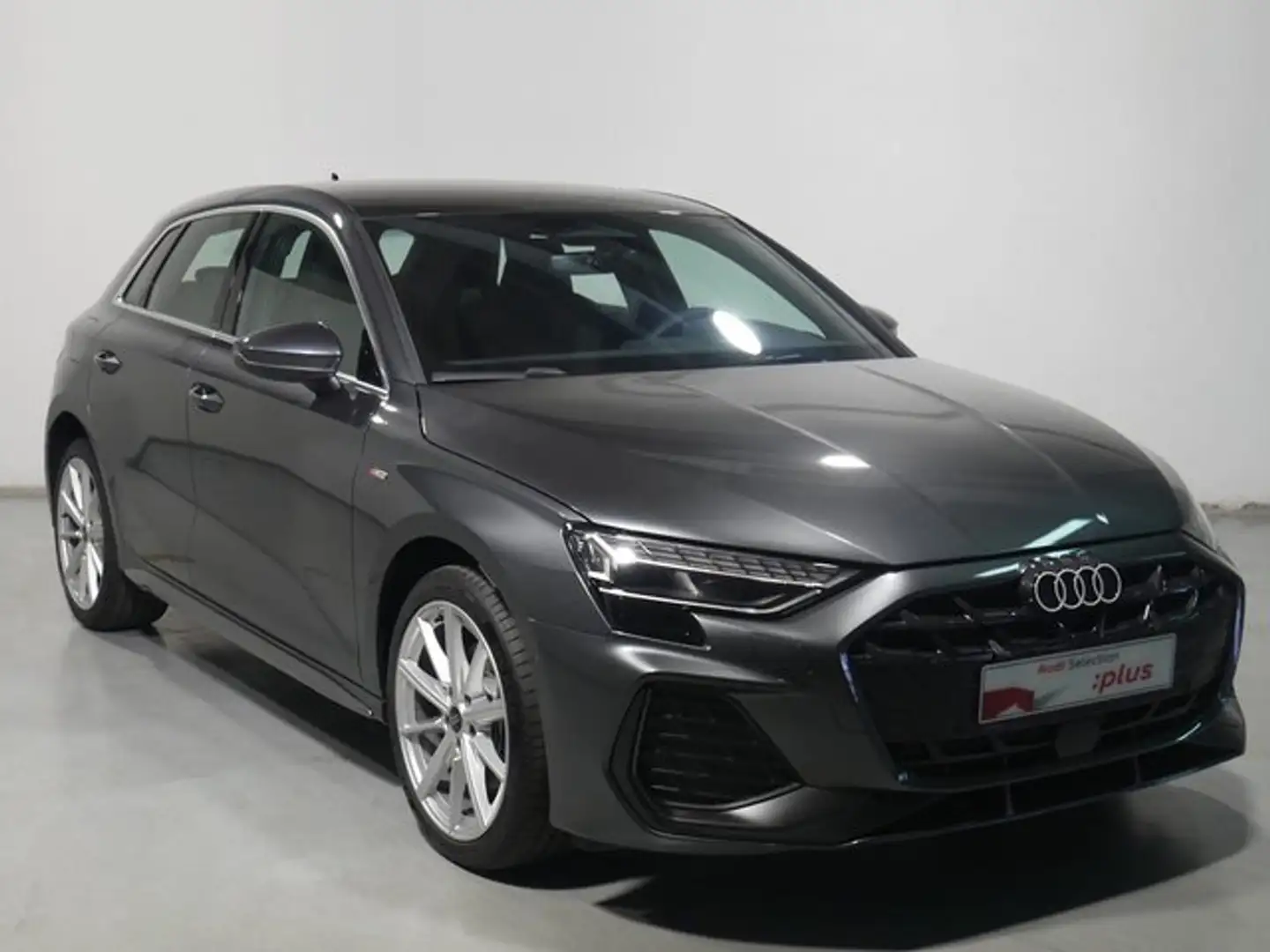 Audi A3 Sportback TFSI e Genuine S tronic 150kW Gris - 1