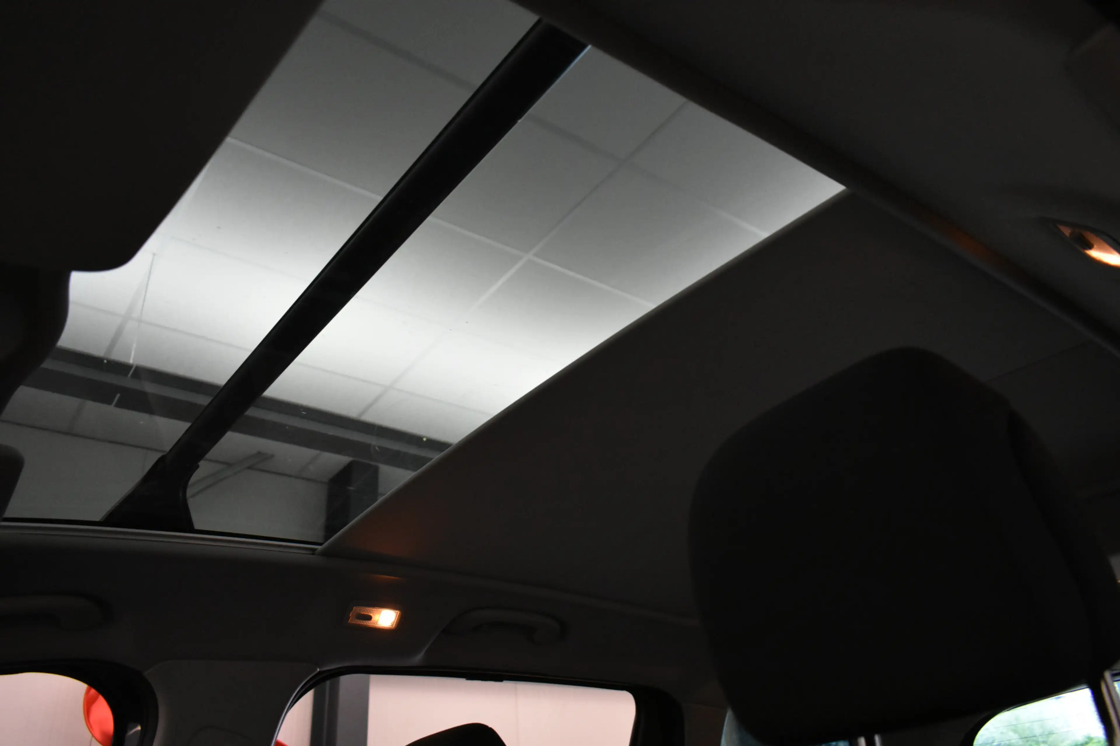 Peugeot 5008 1.2 PureTech Blue L 7p. Dealer onderh + distr verv — photo 3