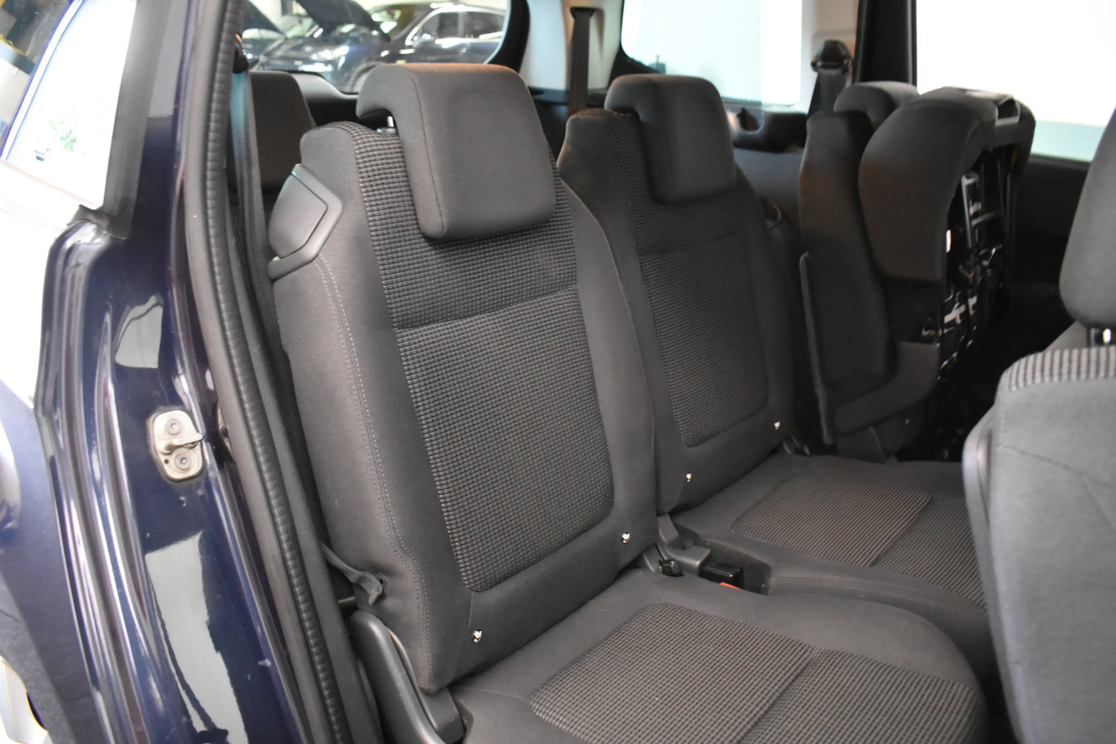 Peugeot 5008 1.2 PureTech Blue L 7p. Dealer onderh + distr verv — photo 15