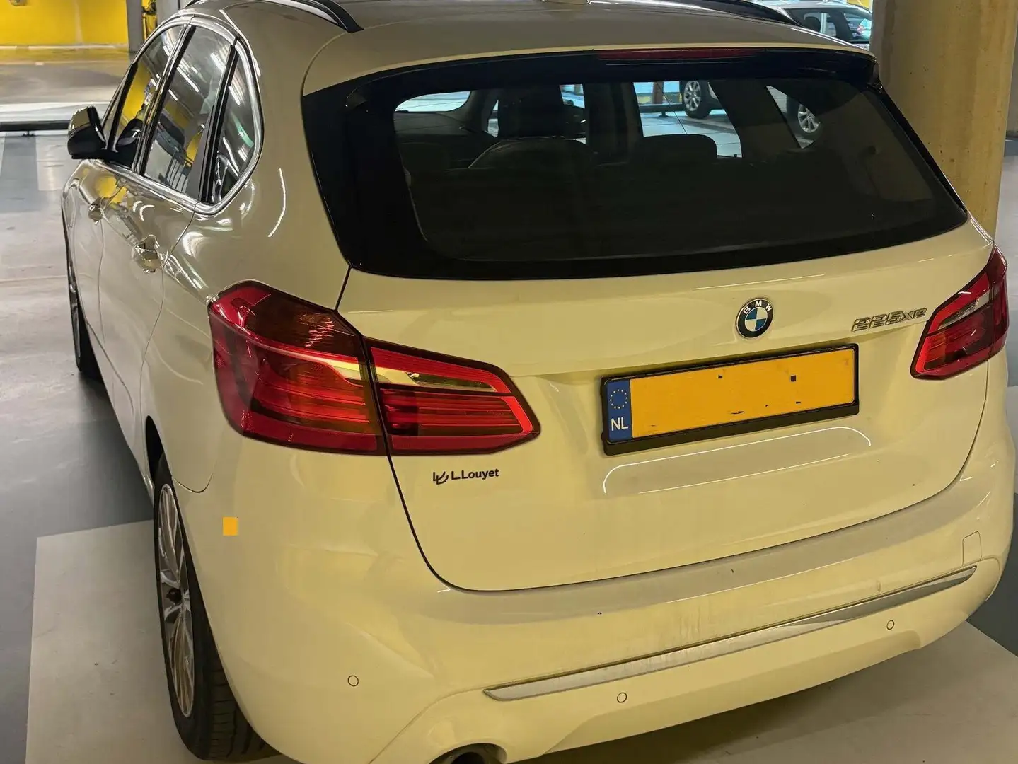 BMW 225 225xe hybrid Active Tourer Weiß - 1