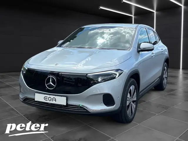 Mercedes-Benz EQA 250 + PROGRESSIVE+18+LED+KEYLESS+AMBIENTE+AHK