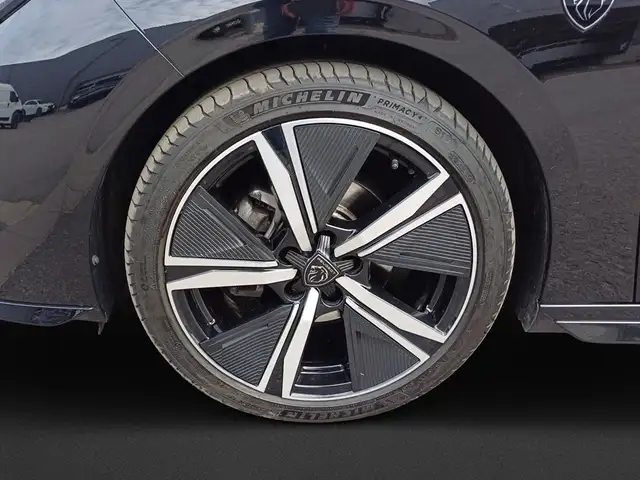 Peugeot 308 view 8