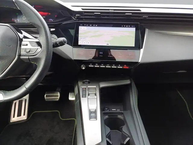Peugeot 308 view 12
