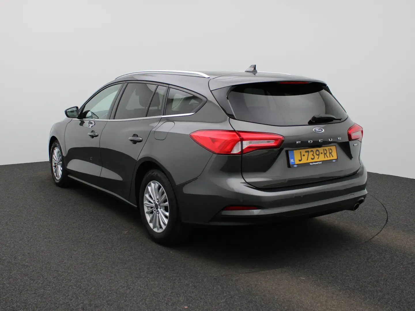 Ford Focus Wagon 1.0 EcoBoost Titanium X Business | ACHTERUIT Grau - 2