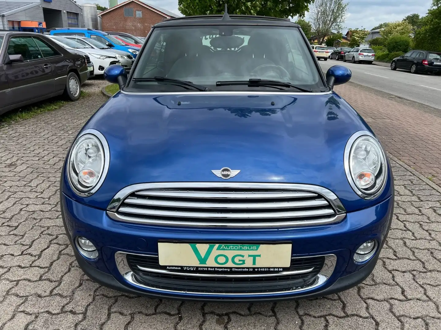 MINI Cooper Cabrio Cooper 1.6 SHZ/TEMP/PDC Blau - 2