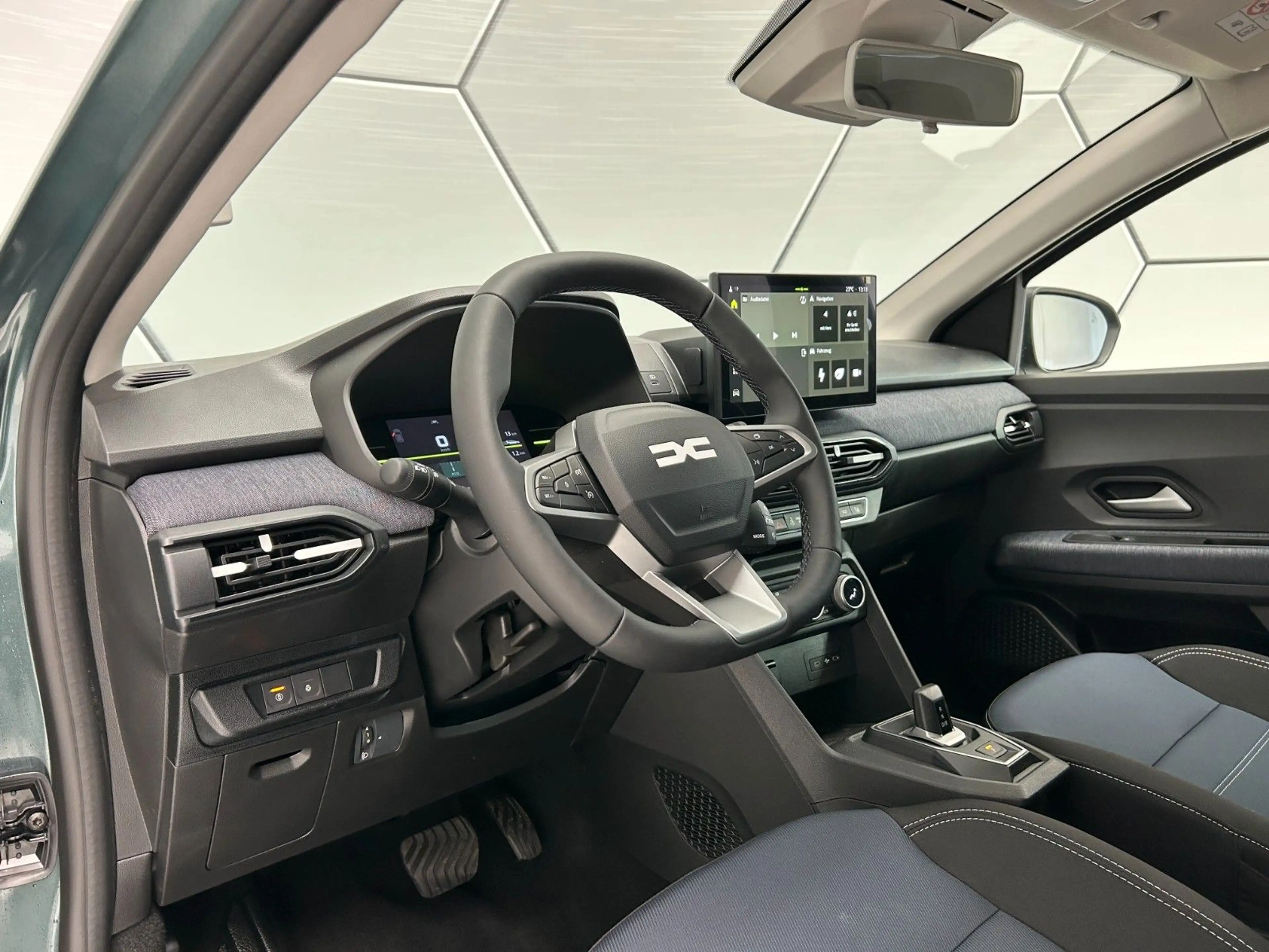 Dacia Jogger Journey hybrid 155 7-Sitzer 360° Navi — photo 12