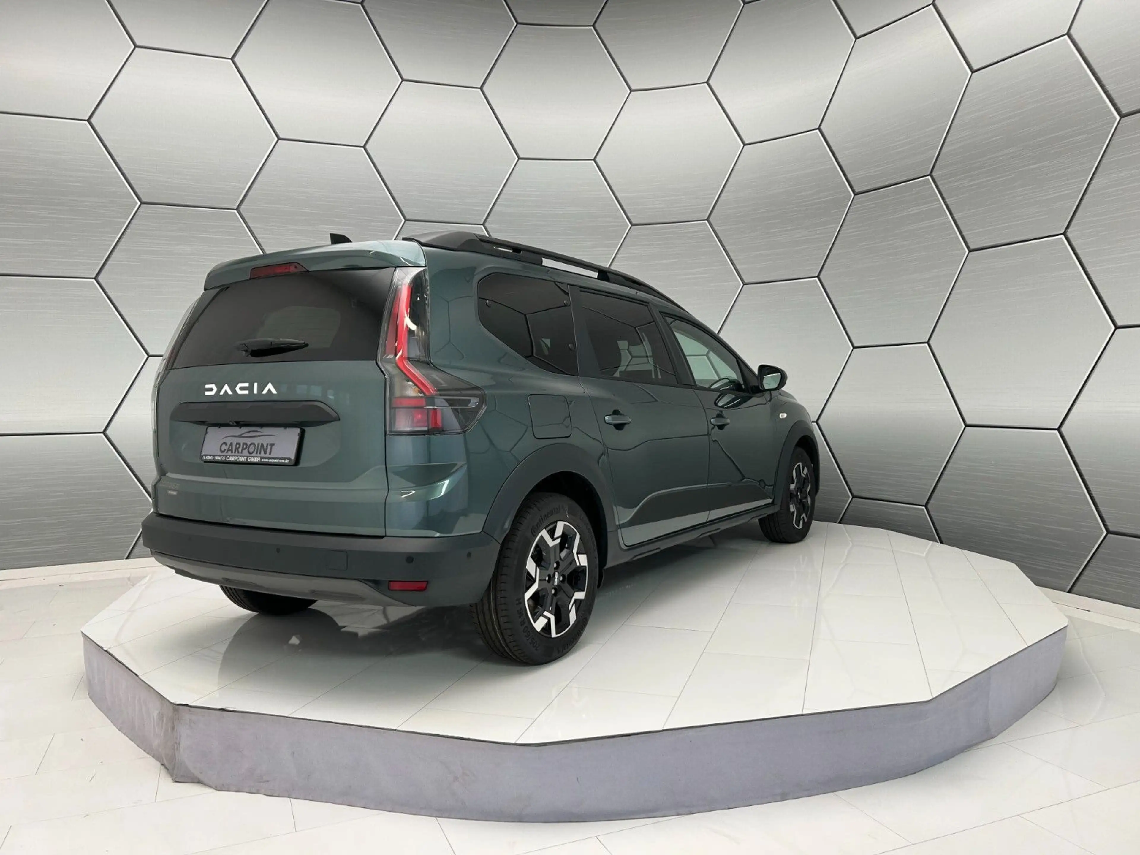 Dacia Jogger Journey hybrid 155 7-Sitzer 360° Navi — photo 6