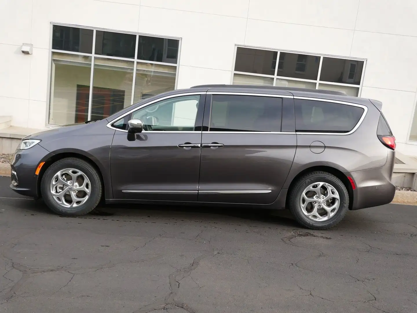 Chrysler Pacifica Chrysler Pacifica 3,6 Limited UNFALLFREI 2022 Grey - 1