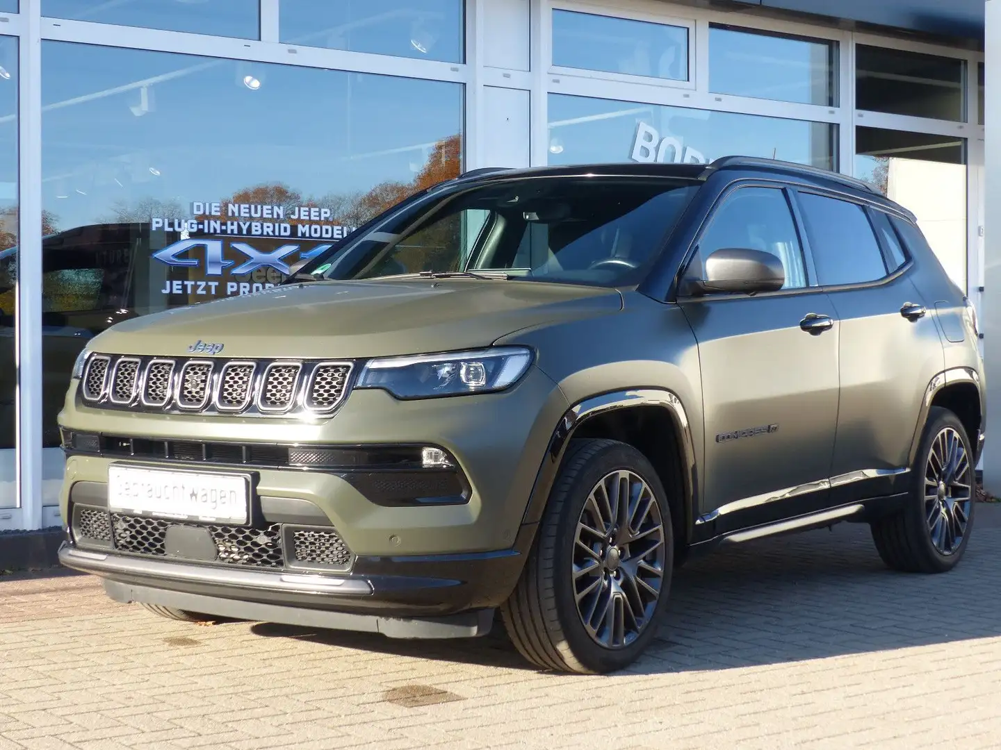 Jeep Compass 80th Anniversary Groen - 1