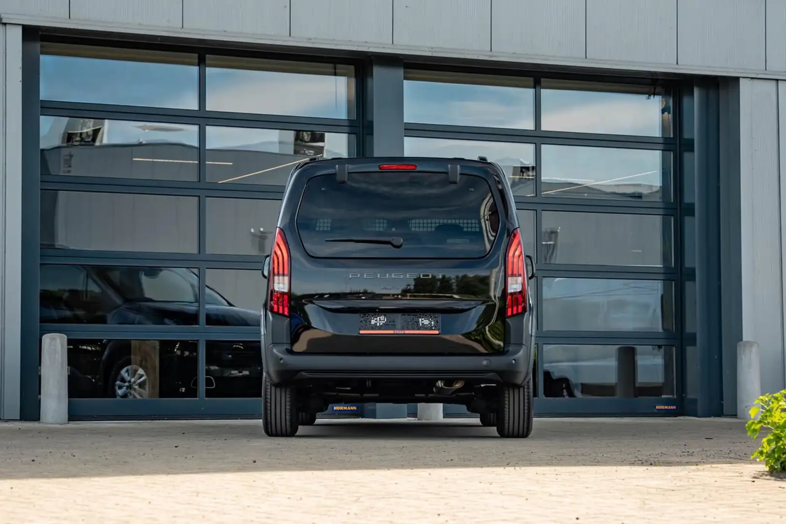 Peugeot Rifter XL | Allure | Manueel 110 PK | MPV | LED | Came... Nero - 2