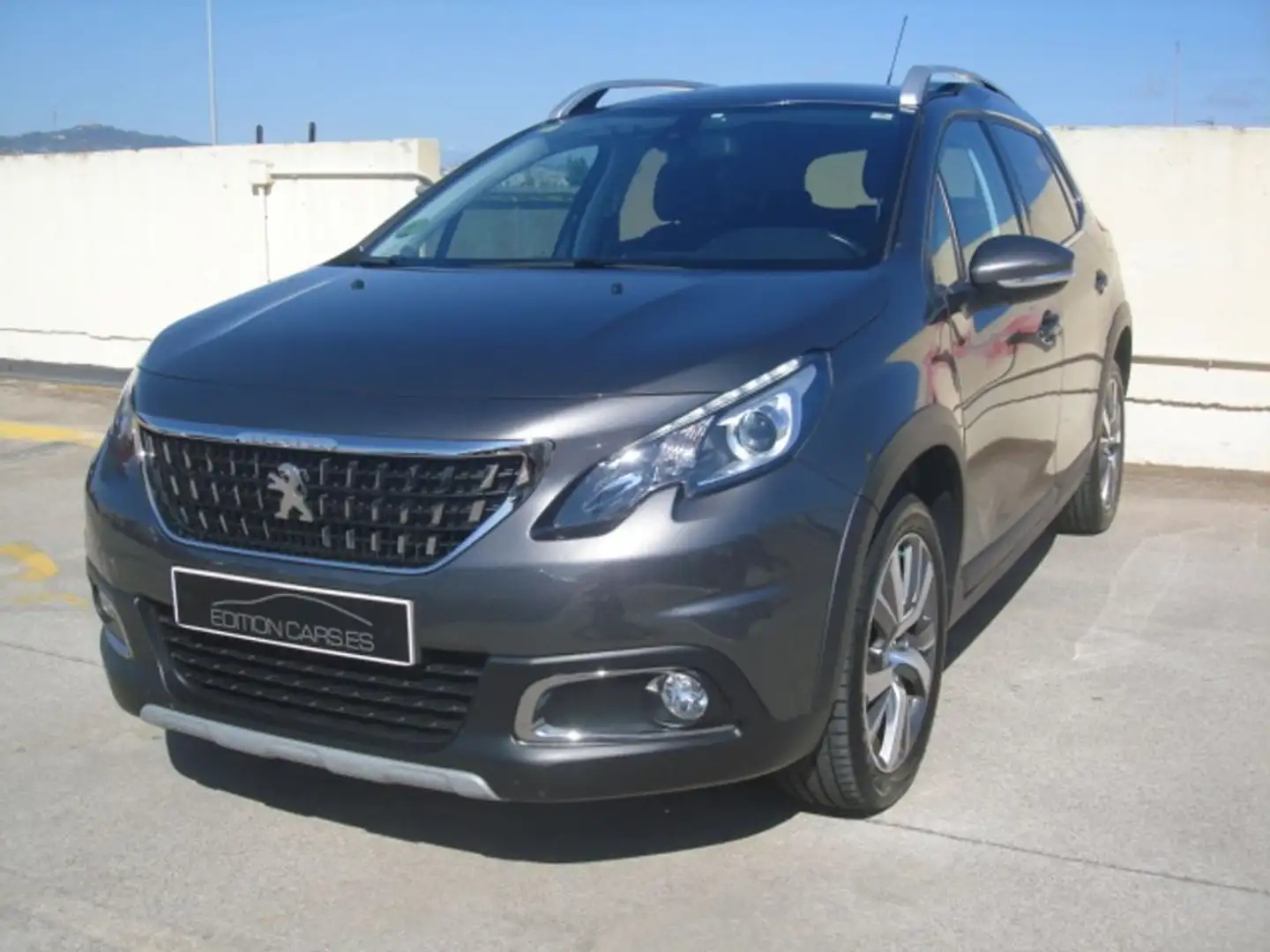 Peugeot 2008 ALLURE 110CV Grijs - 1