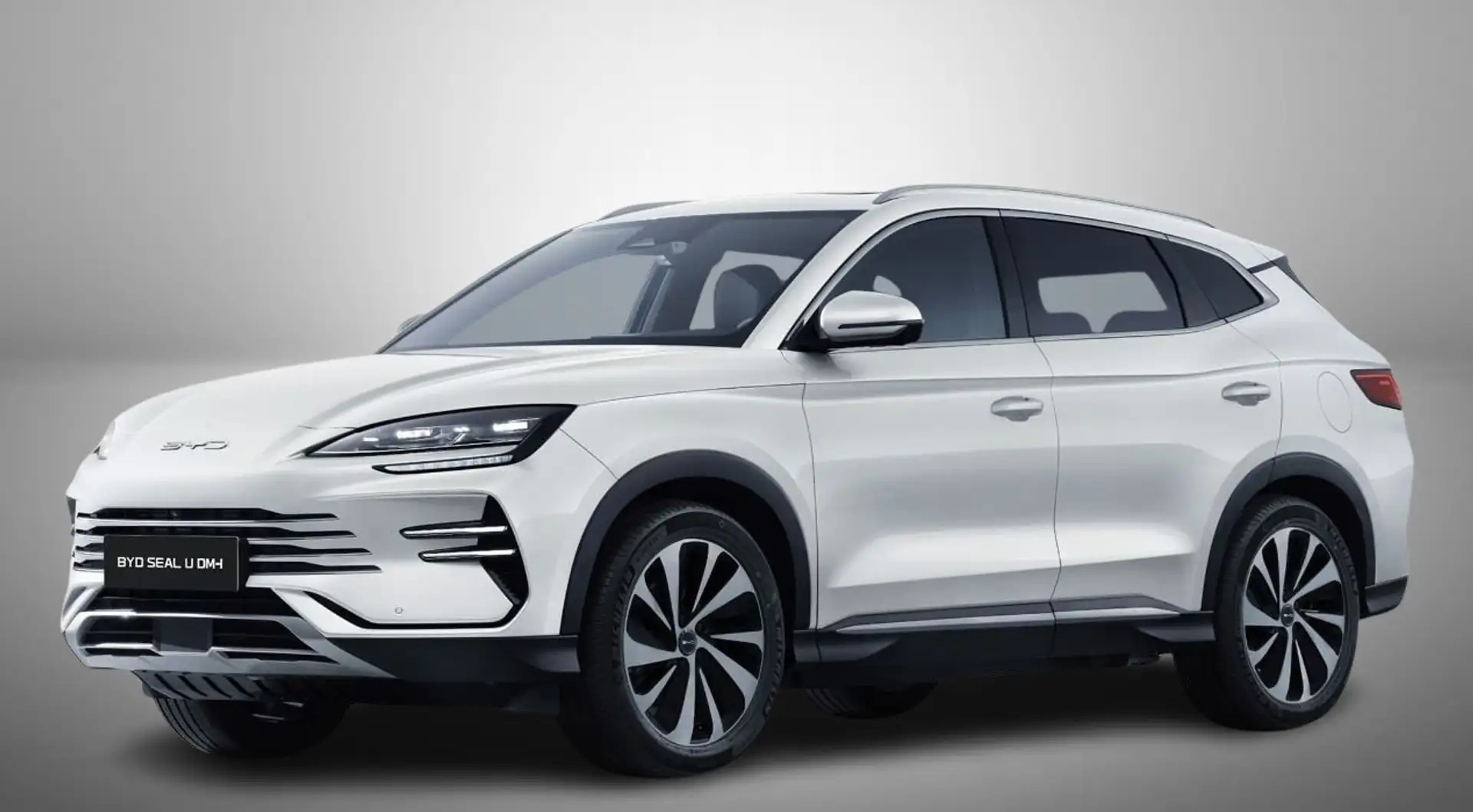 BYD Seal U DMi BOOST Super DM Technology e-CVT 218CV PROMO! Weiß - 1