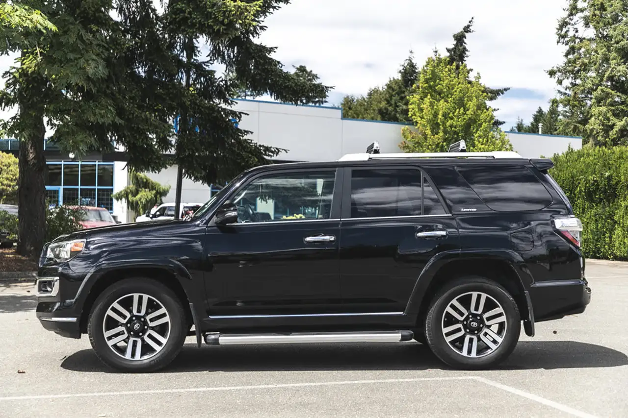 Toyota 4-Runner снимка Toyota 4-Runner