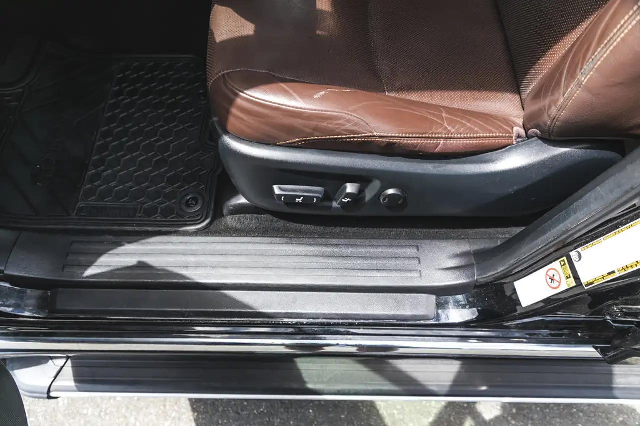 Toyota 4-Runner снимка Toyota 4-Runner
