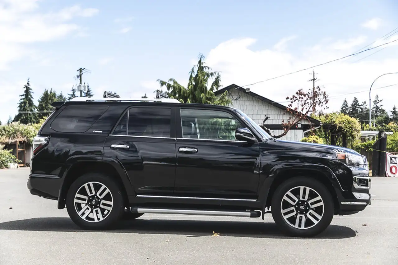 Toyota 4-Runner снимка Toyota 4-Runner