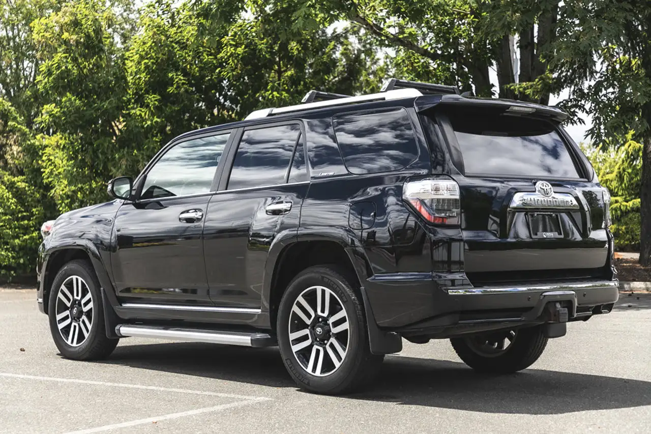 Toyota 4-Runner снимка Toyota 4-Runner