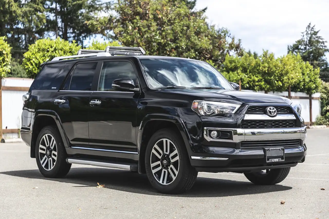 Toyota 4-Runner снимка Toyota 4-Runner