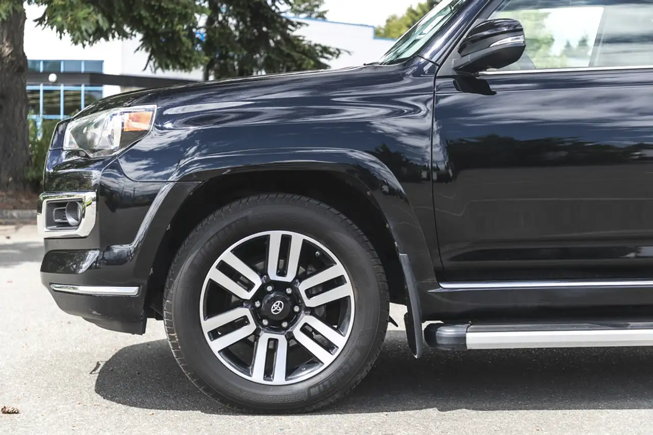 Toyota 4-Runner снимка Toyota 4-Runner