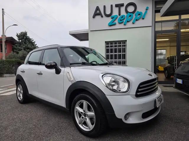 MINI Cooper D Countryman 2.0 112cv AUT. / OK NEOPATENTATI