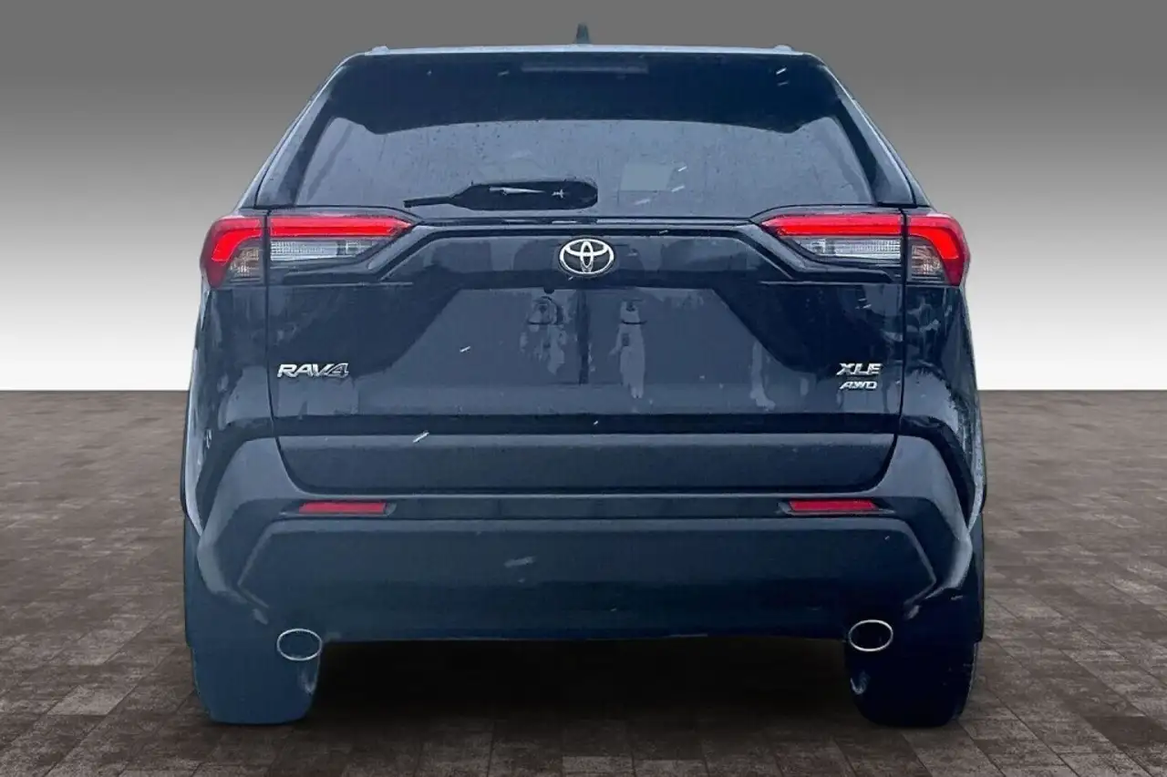 Toyota RAV 4 снимка Toyota RAV 4