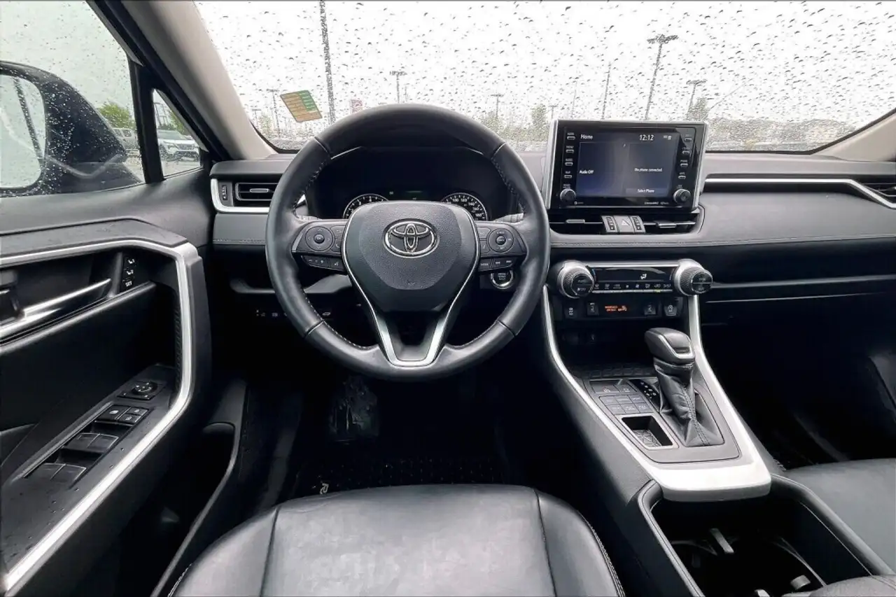 Toyota RAV 4 снимка Toyota RAV 4